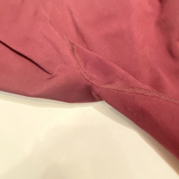 American Eagle Outfitters Aerie Maroon Cropped Leggings Floral Laser Cut medium - Picture 5 of 13